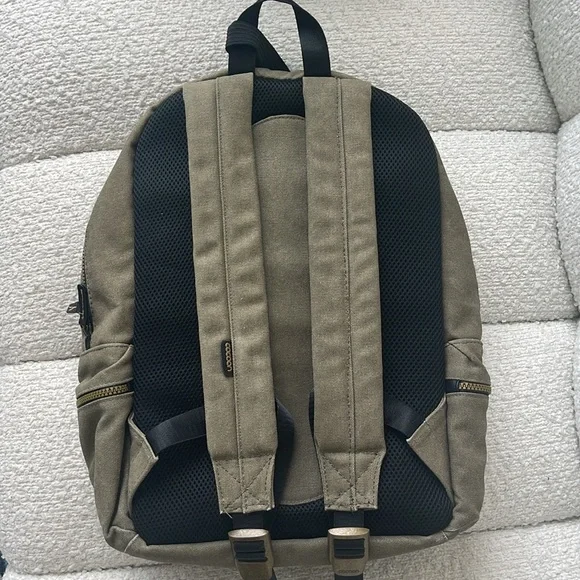 Cocoon Canvas Laptop Backback - Picture 11 of 11